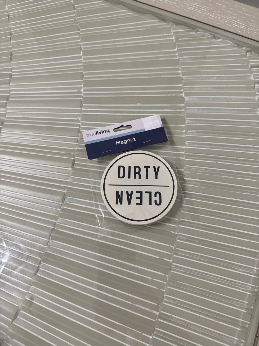 True Living 'Dirty / Clean' Round Dishwasher Magnet - White & Black